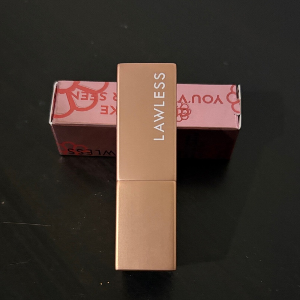 LAWLESS Forget the Filler Lip Plumping Lipstick Little Lady Daisy - Picture 3 of 5